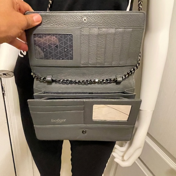 BOTKIER Women's gray Built-In Mirror Chain Strap Wallet - Picture 5 of 12